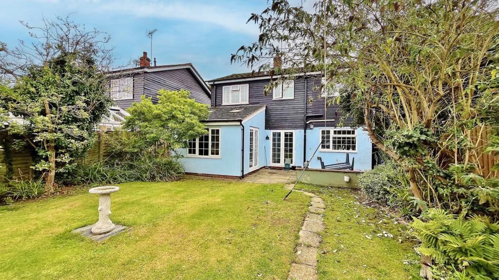 Property photo 1 of 25 Outside - Rear