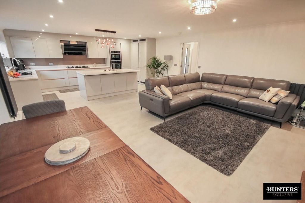 Property photo 3 of 47 Img_0140.Jpg