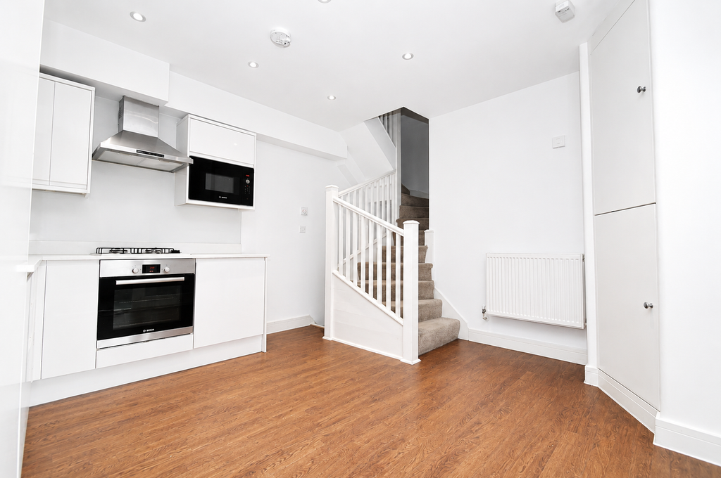 Property photo 1 of 9 6d0Ca251-90Cb-46d5-9F26-4A4E64Cbba37