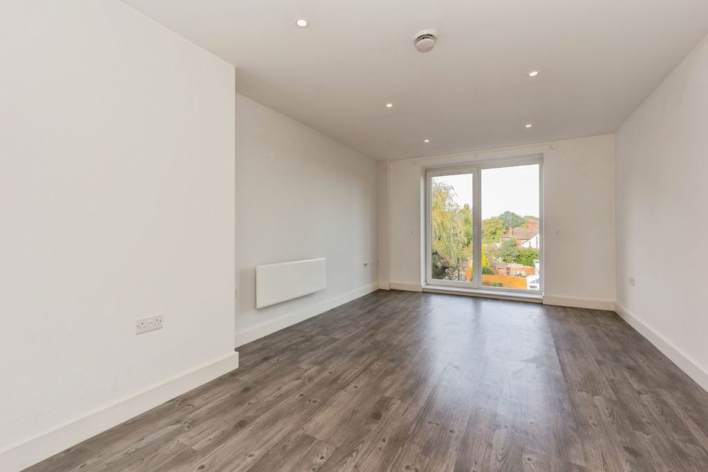 Property photo 3 of 12 Pbox-Img.Jpg