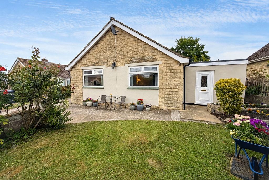Property photo 1 of 25 Picture No. 29