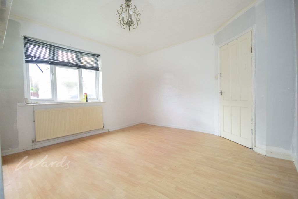 Property photo 3 of 8 Symons Lounge