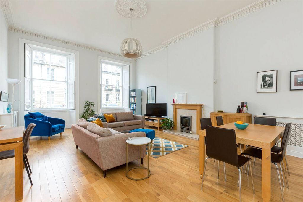 Property photo 3 of 14 Drawing Room