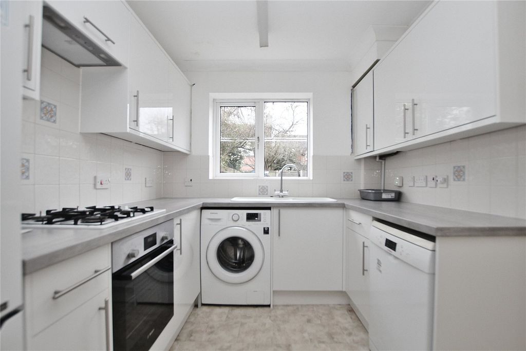 Property photo 3 of 10 Picture No. 16