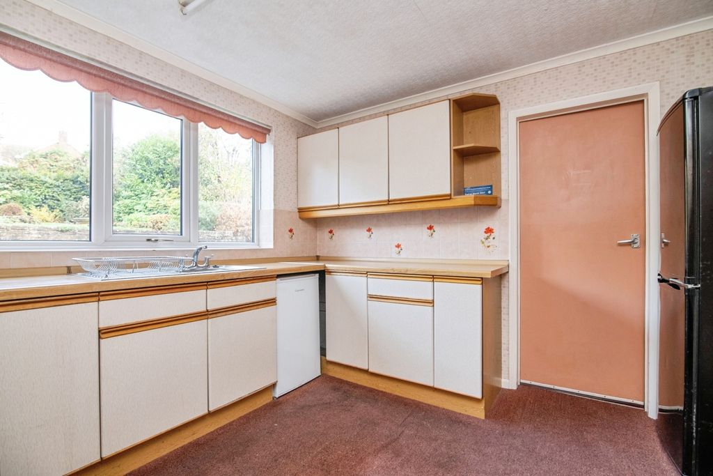 Property photo 3 of 16 Photo