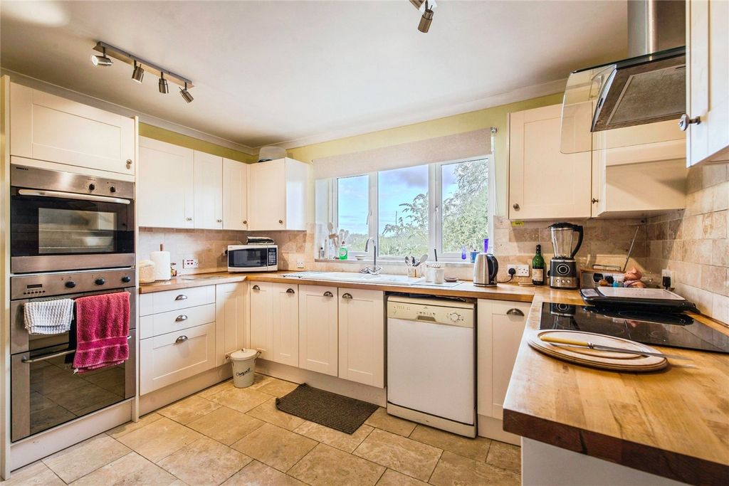 Property photo 3 of 52 Picture No. 39