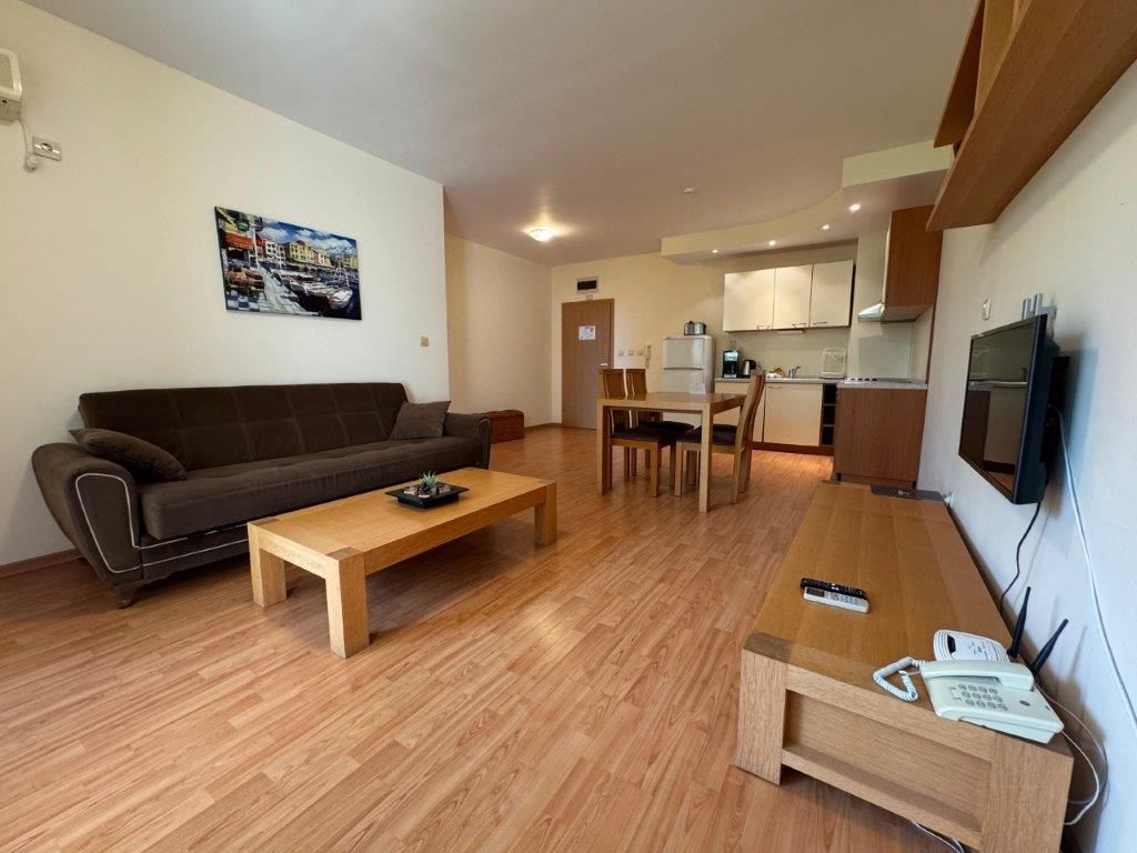 Property photo 3 of 34