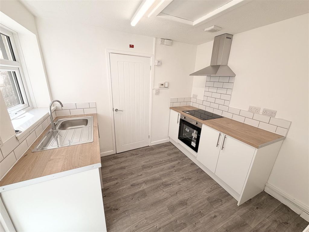 Property photo 2 of 17 Tempimagergfnx3.Jpg