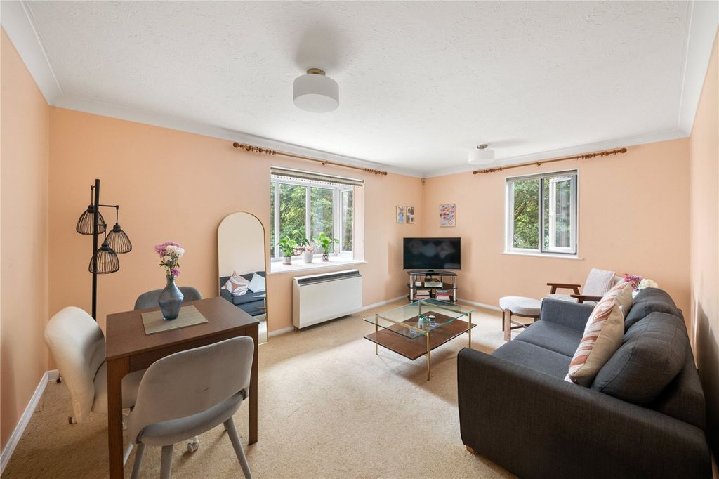 Property photo 1 of 13 Living Room