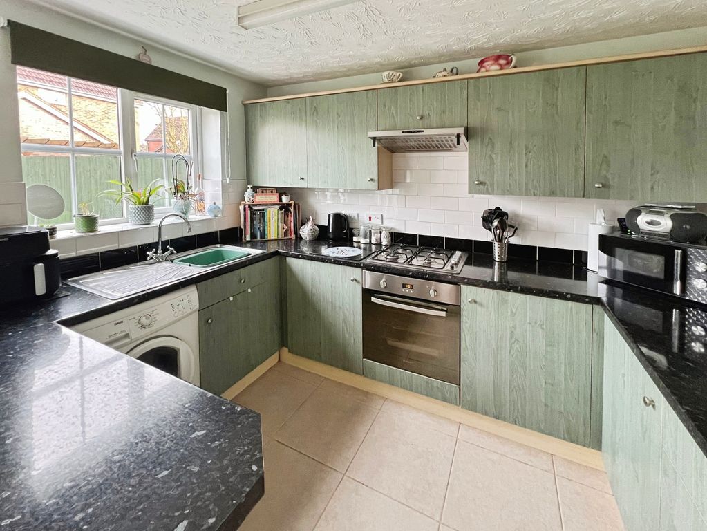 Property photo 3 of 15 Img_4861