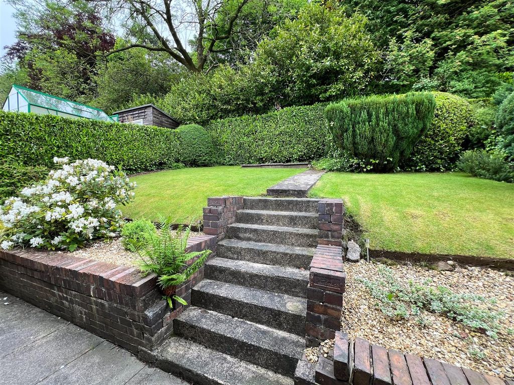 Property photo 2 of 19