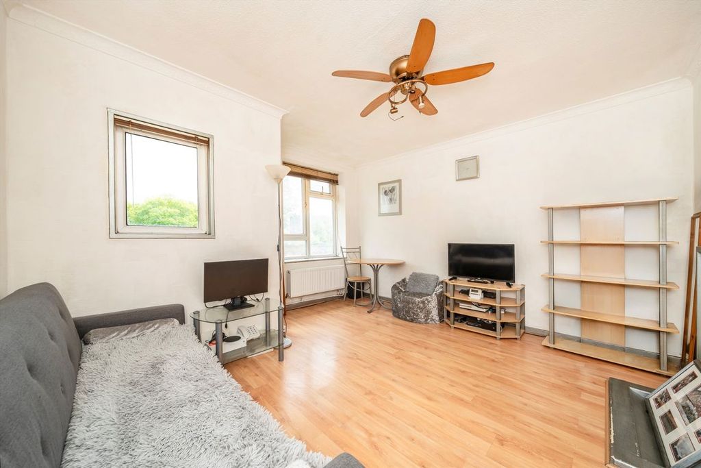 Property photo 2 of 7