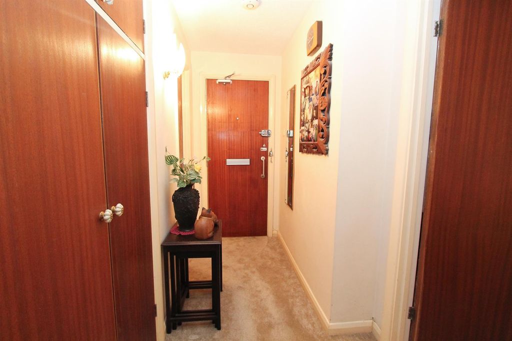 Property photo 3 of 17 Img_0022.Jpg