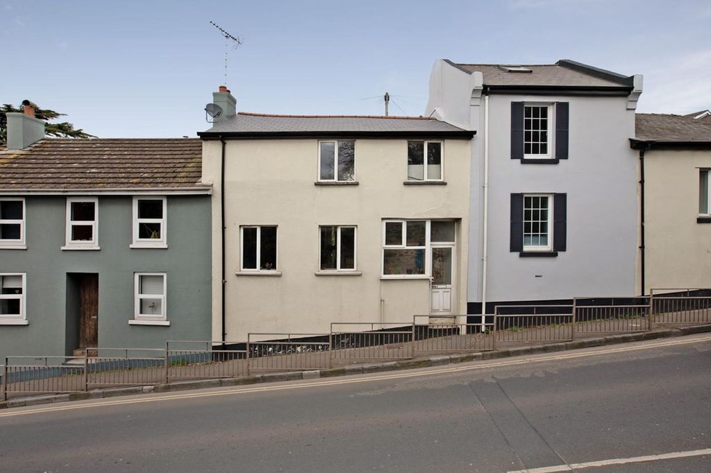 Property photo 1 of 16