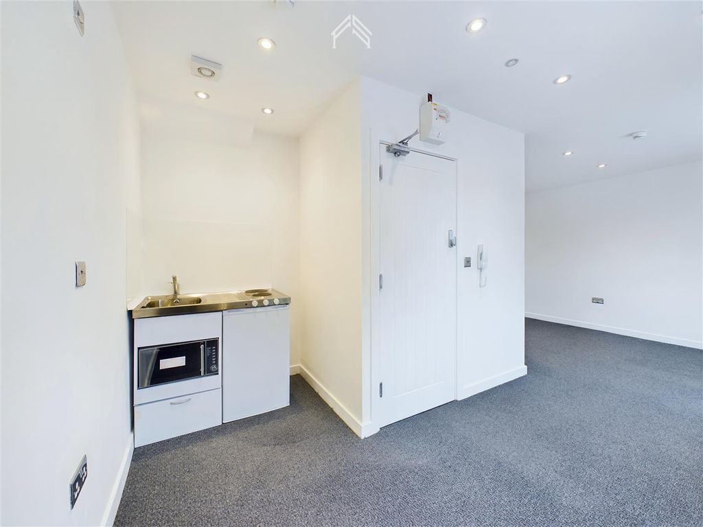 Property photo 2 of 6 Cam02700G0-Pr0151-Still004.Jpg