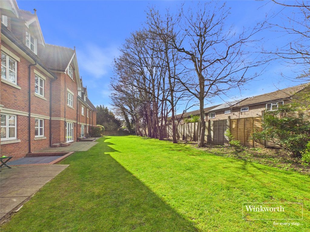 Property photo 2 of 16 Picture No. 35