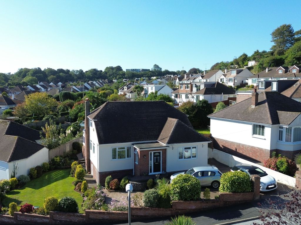 Property photo 1 of 25