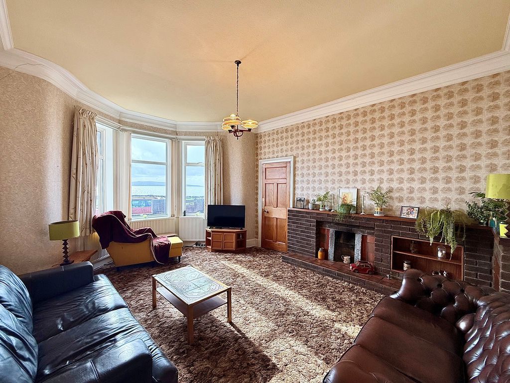 Property photo 3 of 18 Photo 4