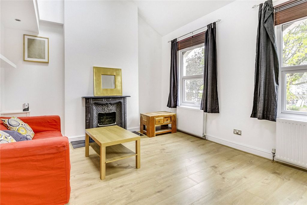 Property photo 2 of 7
