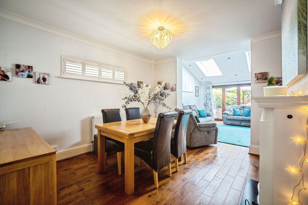 Property photo 2 of 49