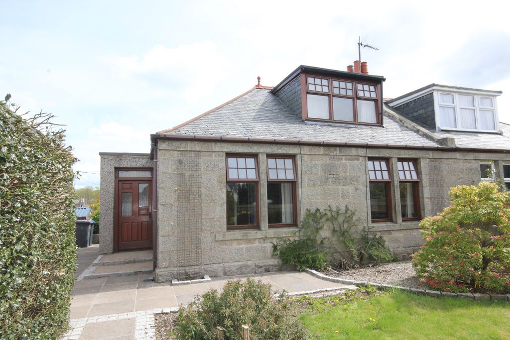 Property photo 1 of 23 External