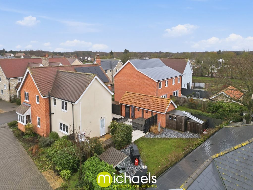 Property photo 2 of 32