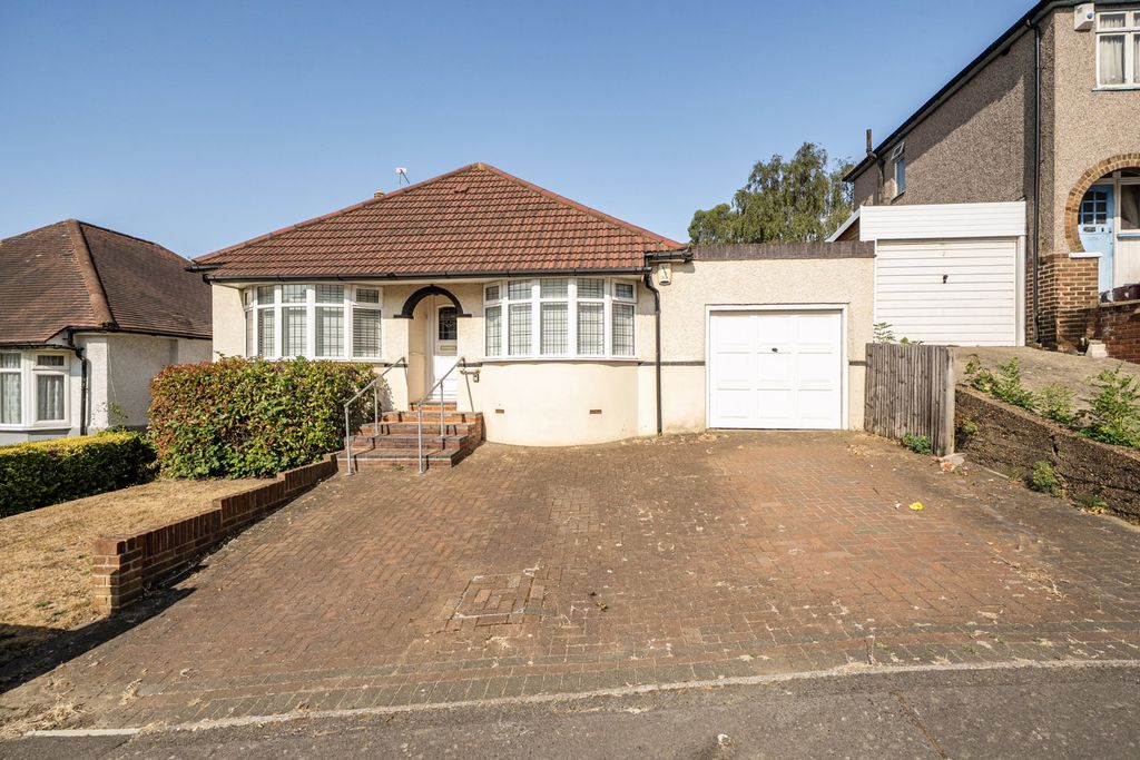Property photo 1 of 18
