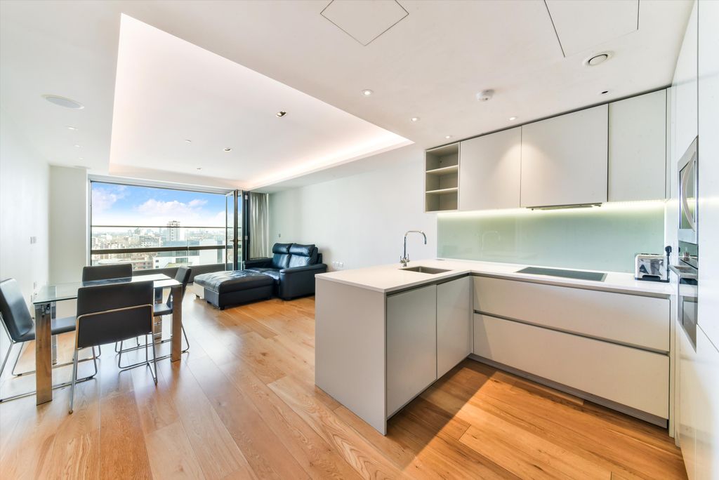 Property photo 1 of 17 Image