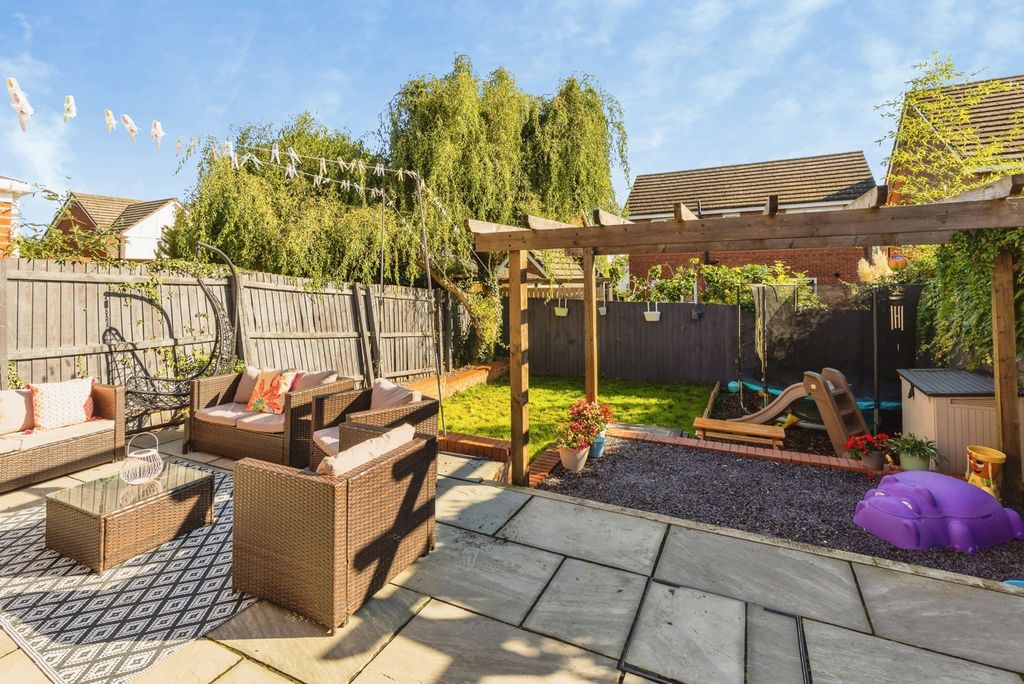Property photo 2 of 17 Rear Garden