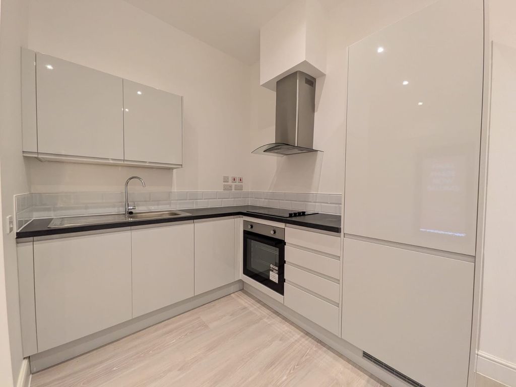 Property photo 3 of 6 Image