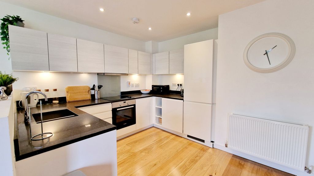 Property photo 1 of 19