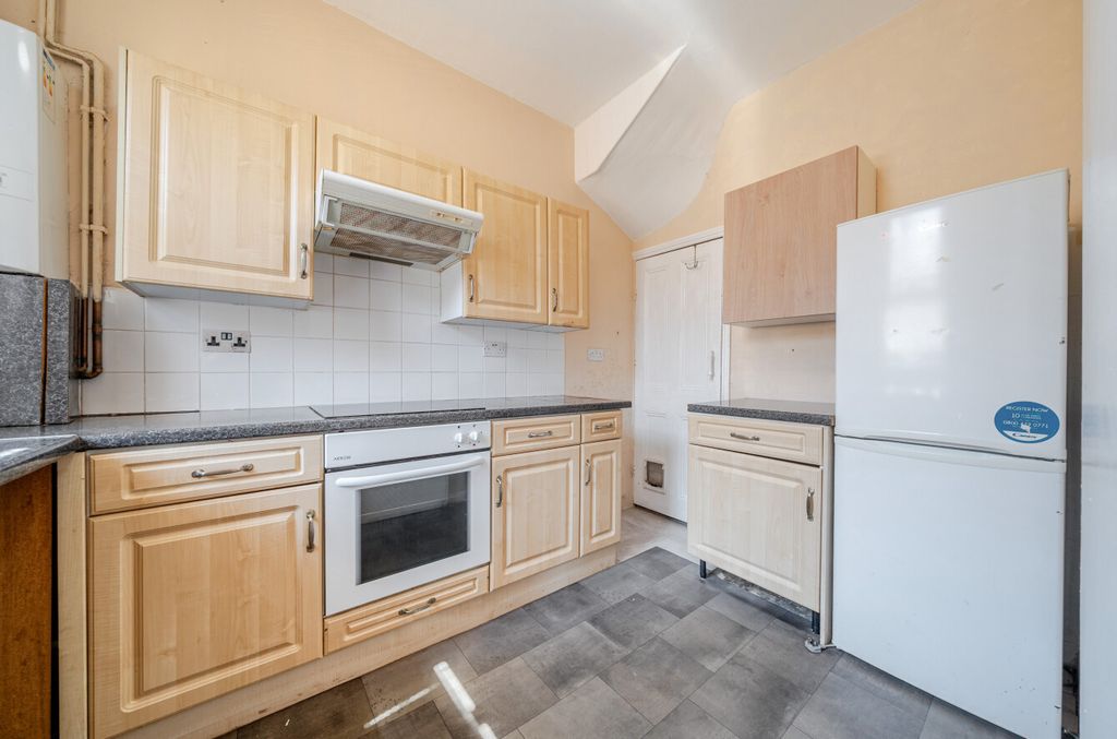 Property photo 2 of 16 1493279-3-6A58c03...