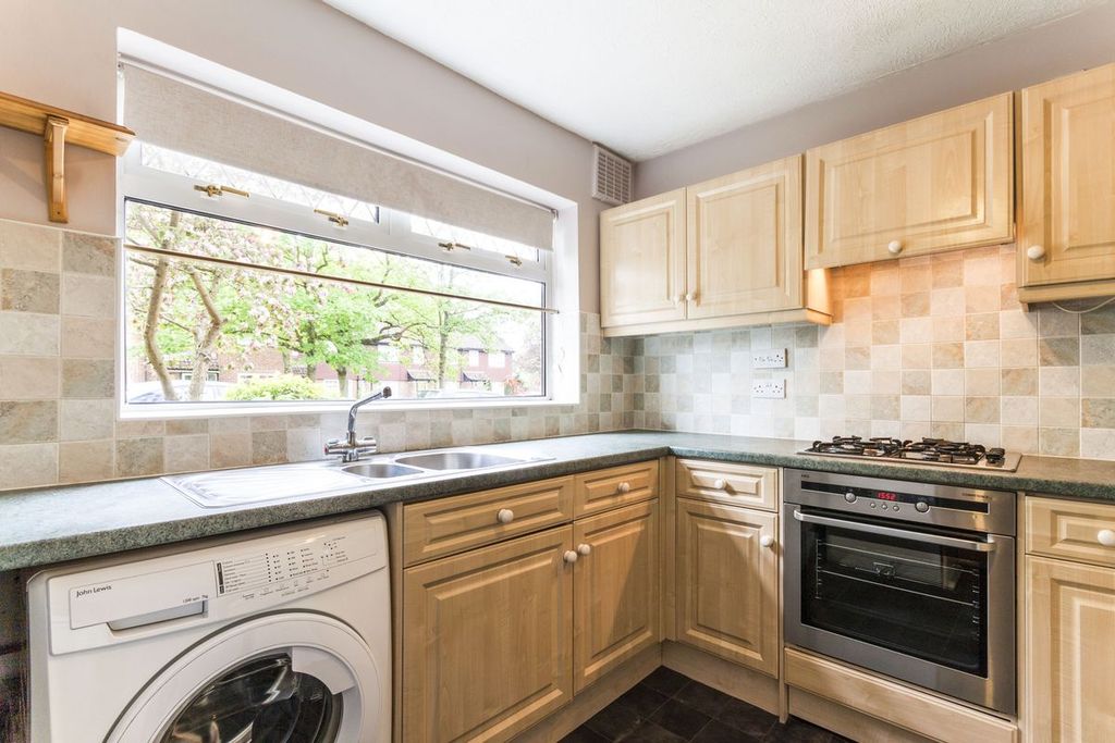 Property photo 3 of 12 Bd339d95-B1Fe-472E-8