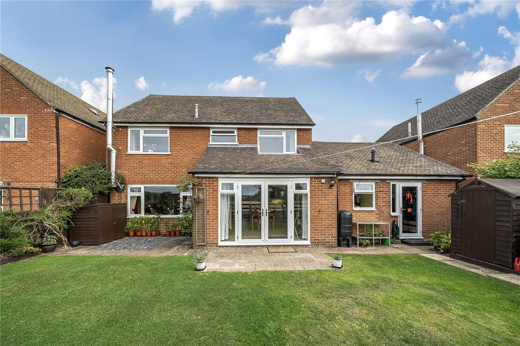 Property photo 2 of 27 Picture No. 33