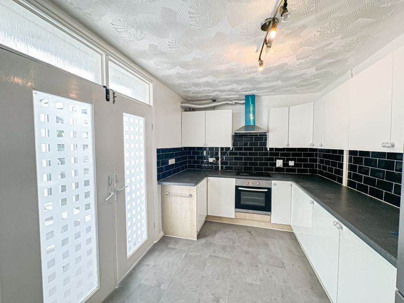 Property photo 2 of 13 Photo 6