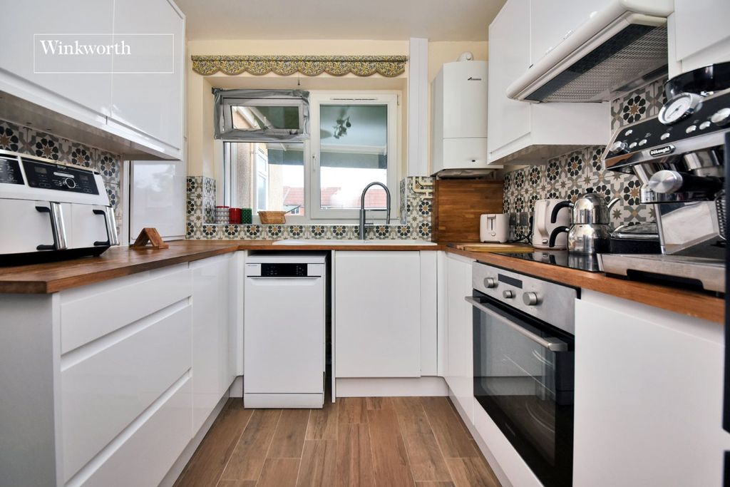 Property photo 3 of 12 Picture No. 06
