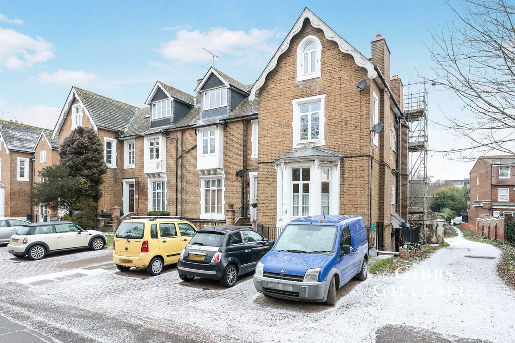 Property photo 2 of 16 Pbox-Img.Jpg