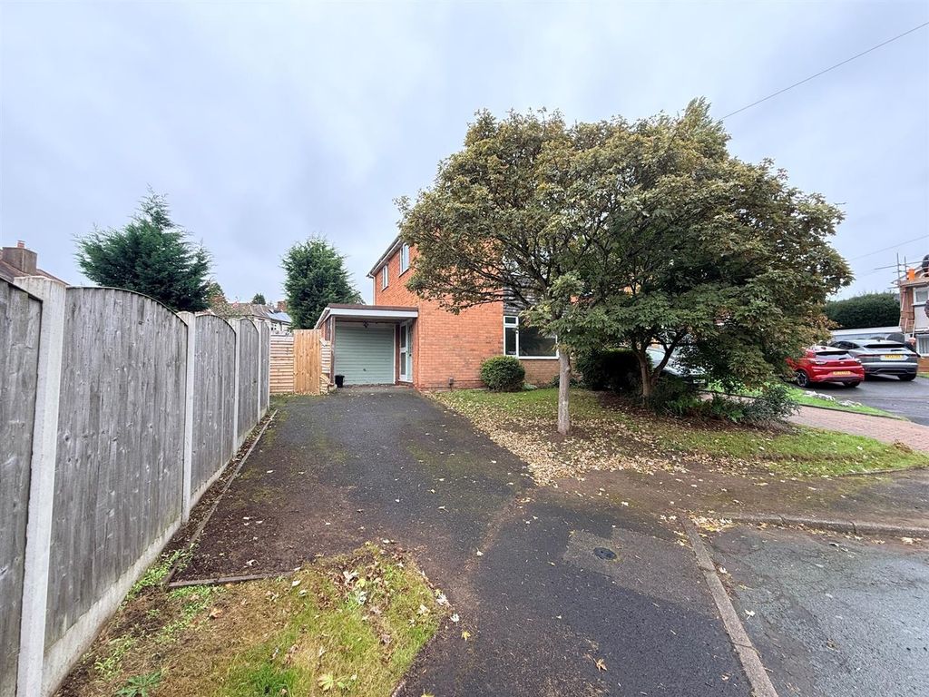 Property photo 2 of 12