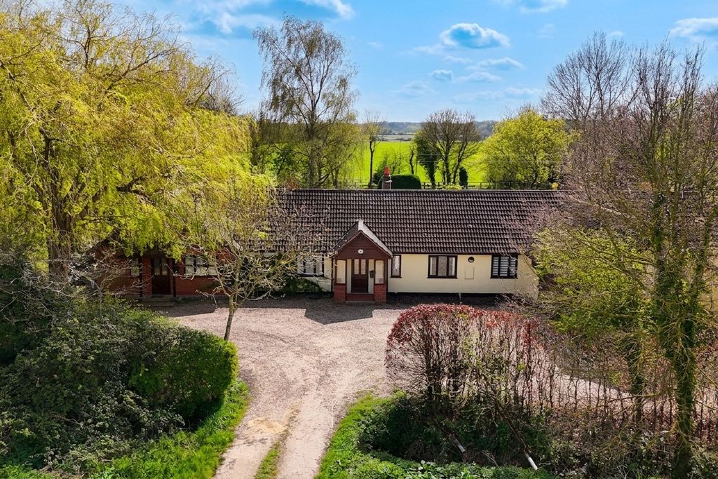 Property photo 1 of 43