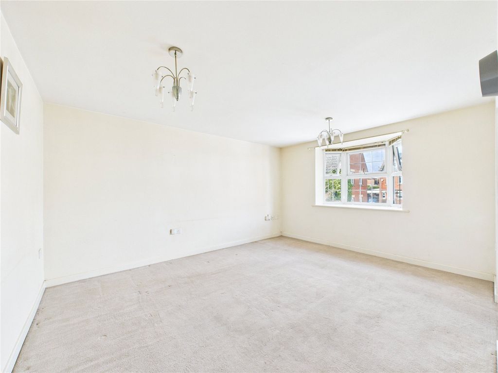 Property photo 3 of 13 Picture No. 11