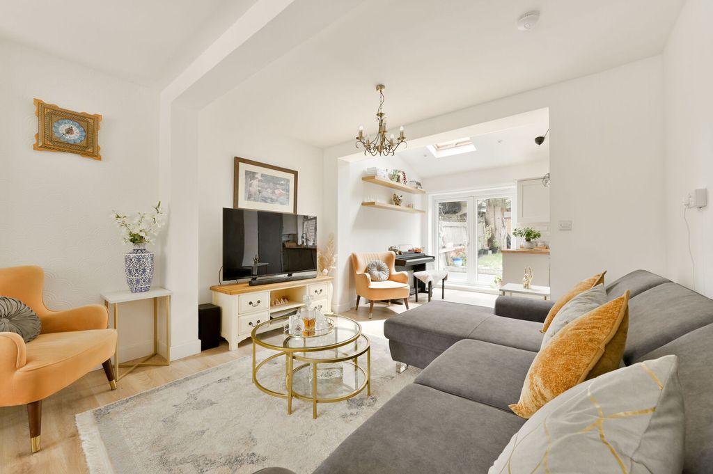 Property photo 1 of 13