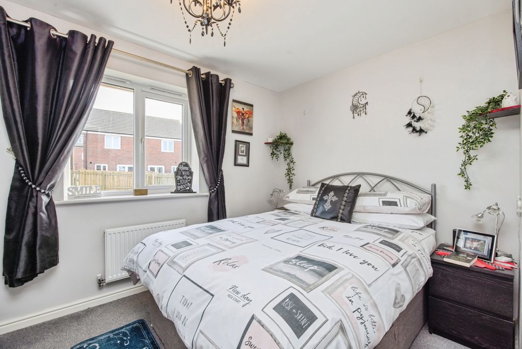 Property photo 2 of 17 Pbox-Img.Jpg