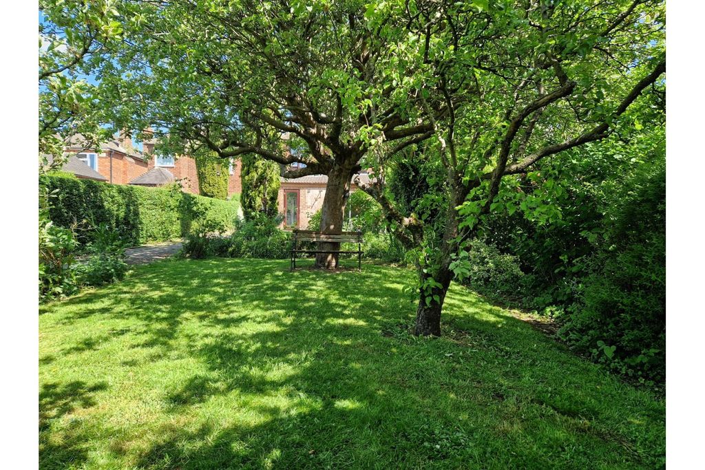 Property photo 2 of 16