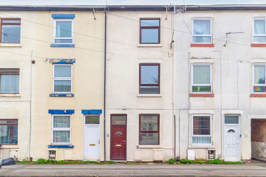 Property photo 1 of 10 20260323044305_01_Fr