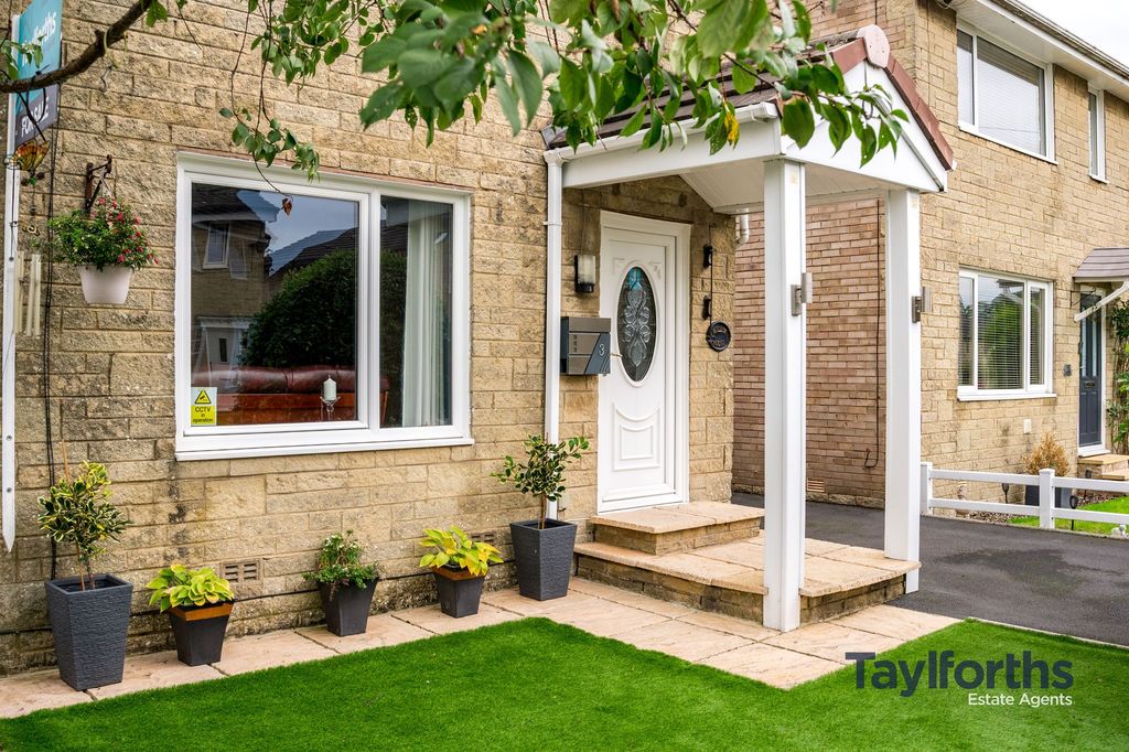 Property photo 1 of 43