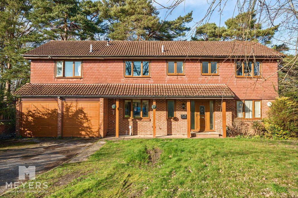 Property photo 1 of 23