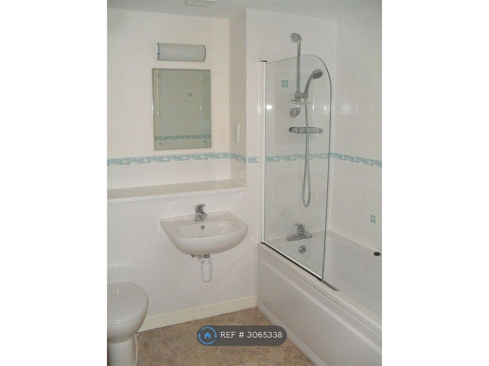 Property photo 2 of 5 Bathroom