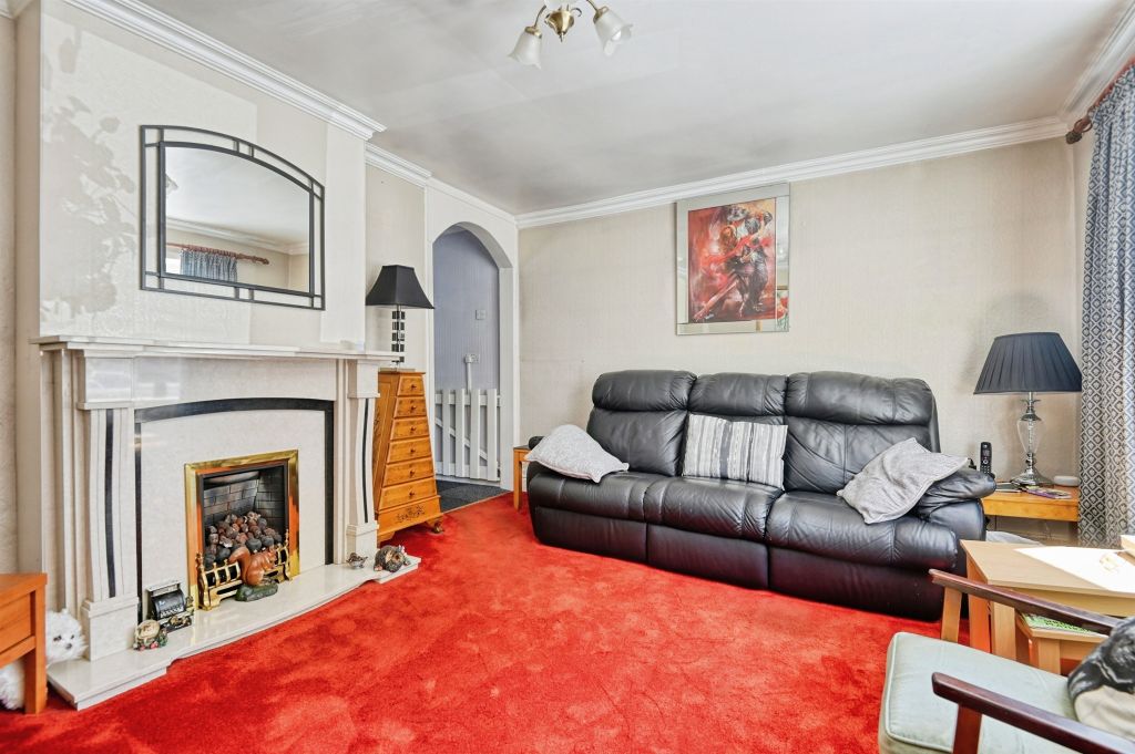 Property photo 2 of 17