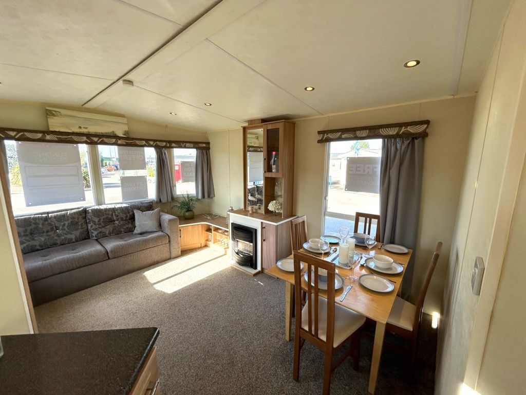 Property photo 1 of 6 Car0026959 - Static Caravan