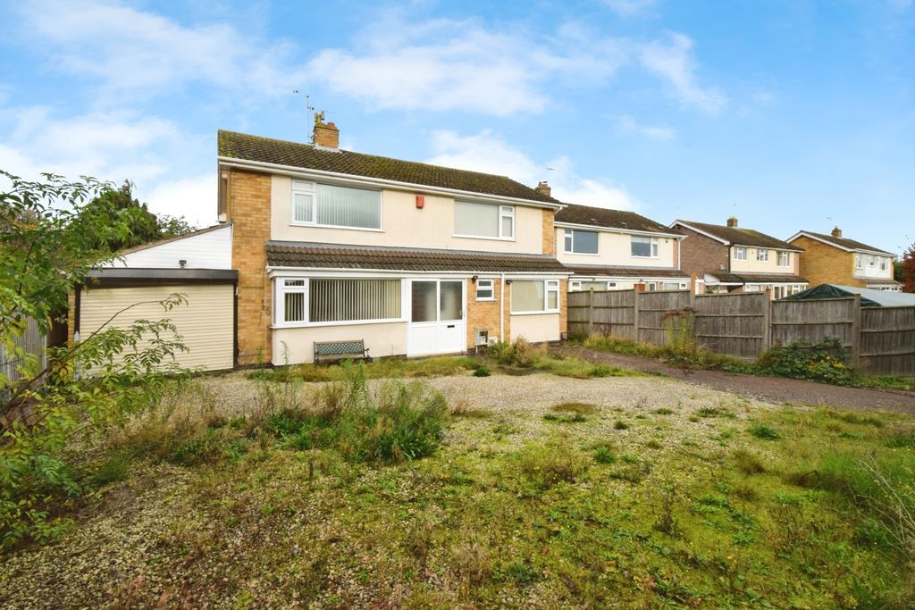 Property photo 2 of 17 Photo